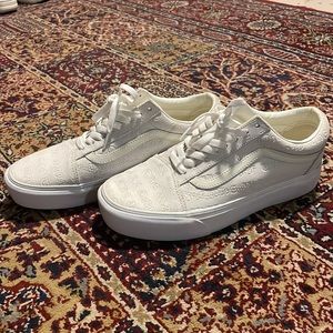 White “old English” Vans